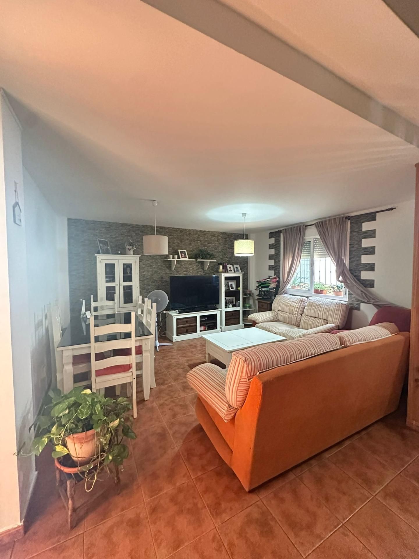 Living room of Single-family semi-detached for sale in La Línea de la Concepción