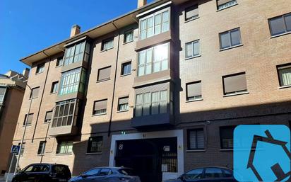 Exterior view of Flat to rent in  Madrid Capital  with Air Conditioner