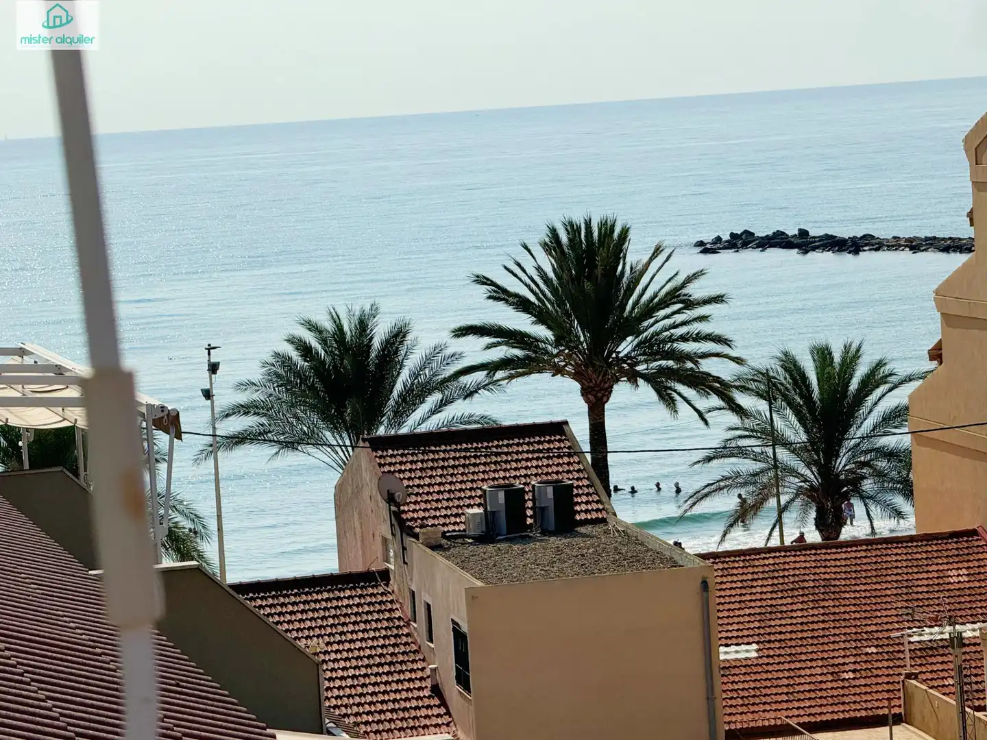 Vista exterior de Àtic de lloguer en El Campello amb Aire condicionat, Calefacció i Terrassa