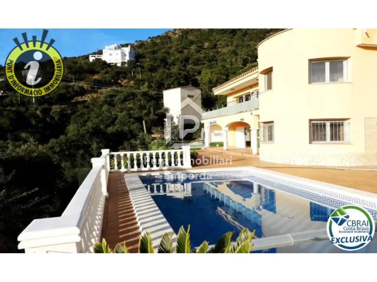 Vista exterior de Casa o xalet en venda en Roses amb Aire condicionat, Jardí privat i Terrassa