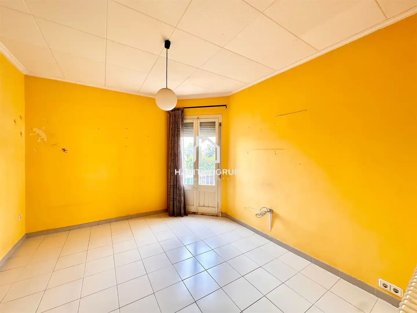 Dormitori de Casa o xalet en venda en Banyoles amb Aire condicionat, Calefacció i Jardí privat