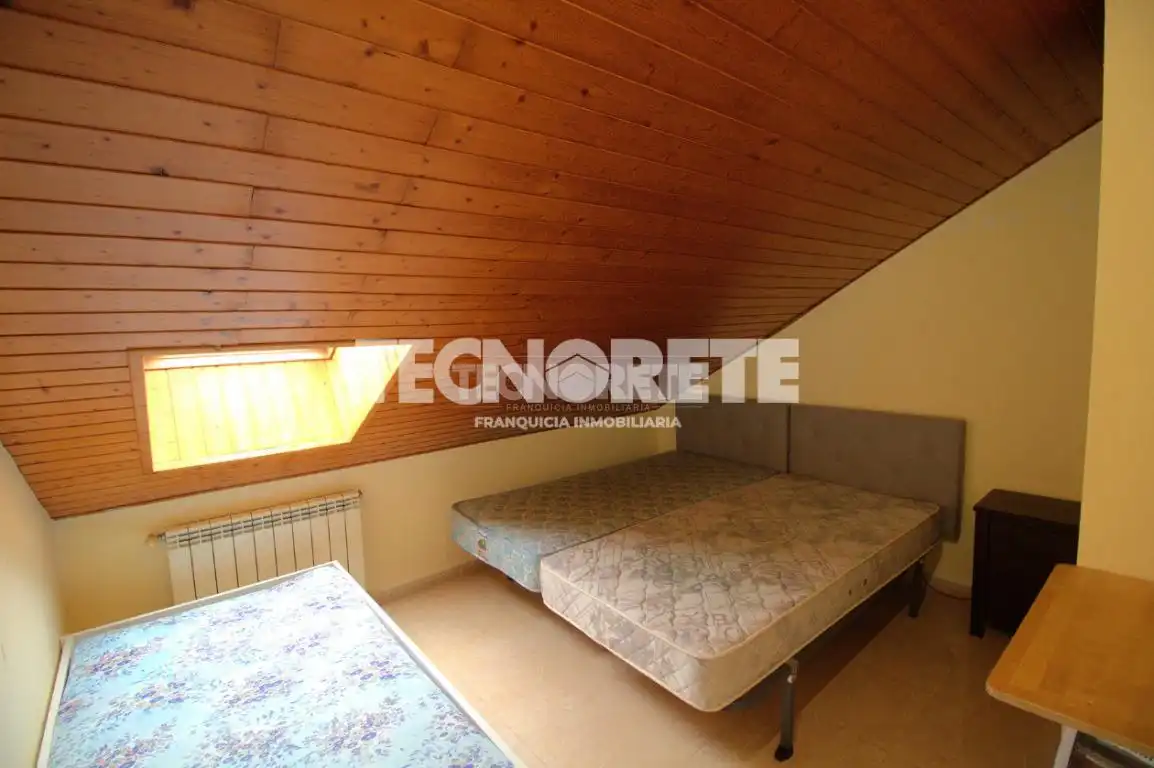 Casa adosada en venta en Calle Zurbarán, Las Ventas de Retamosa