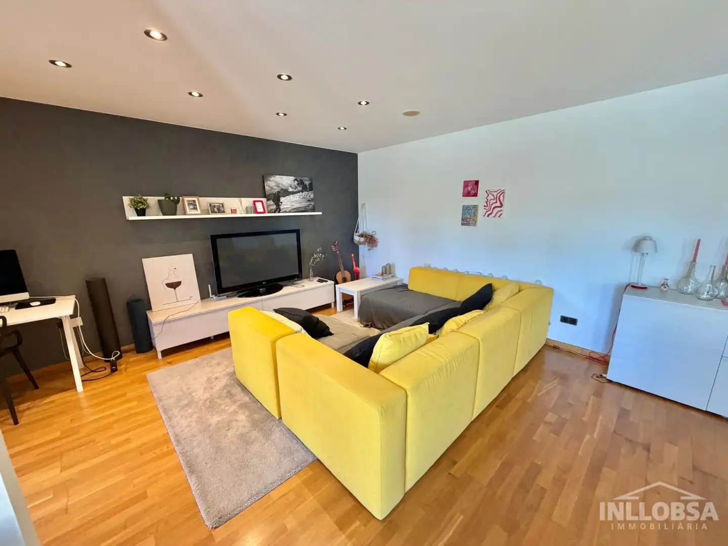 Sala de estar de Piso en venta en Manresa con Calefacción, Terraza y Trastero