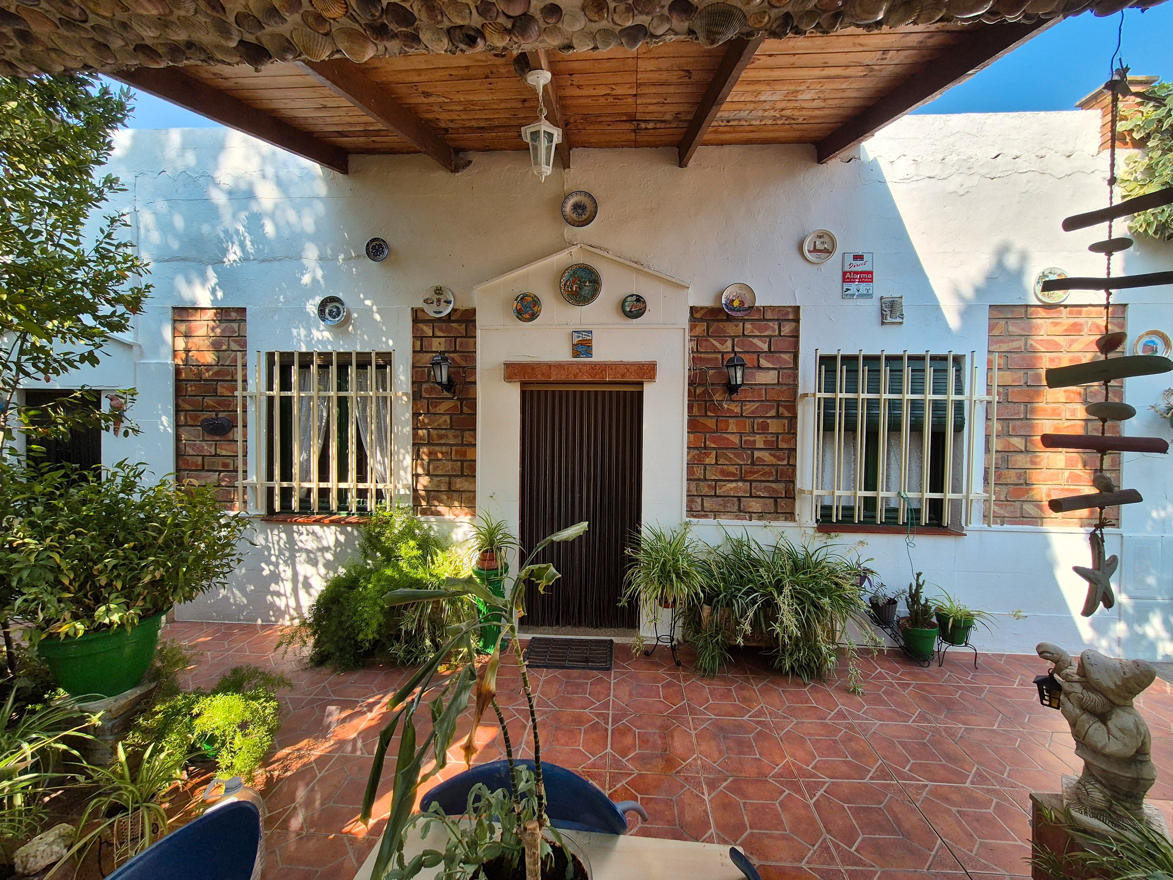Vista exterior de Finca rústica en venda en Alfajarín amb Moblat
