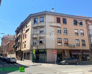 Vista exterior de Pis en venda en Ciudad Real Capital