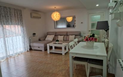 Living room of Flat for sale in Ripollet  with Air Conditioner, Heating and Oven