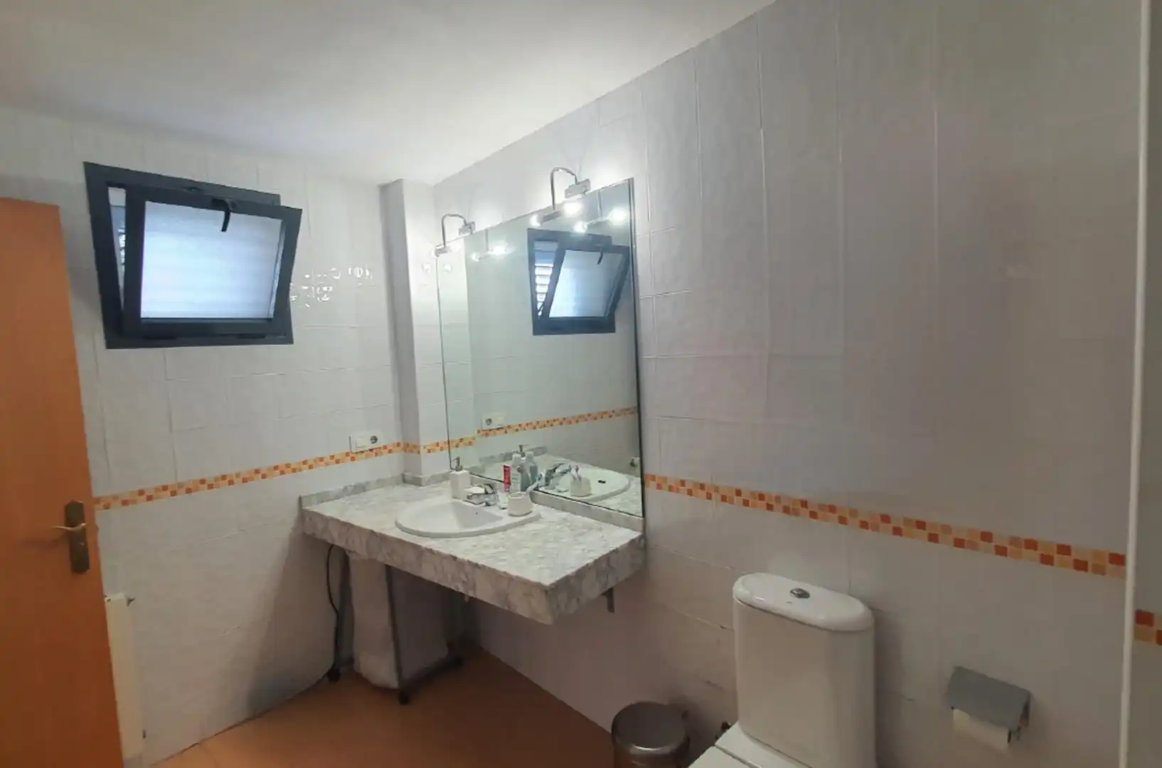 Bathroom of Detached homes for sale in Canet de Mar  with Air Conditioner, Private garden and Terrace