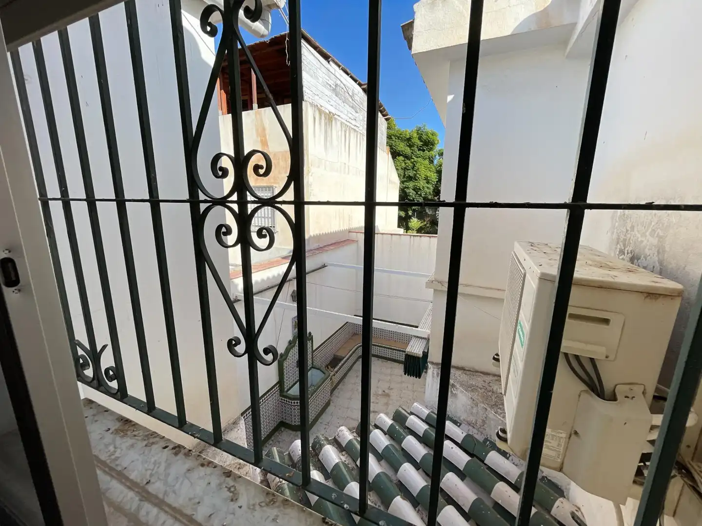 Exterior view of Houses for sale in Málaga  with Terrace