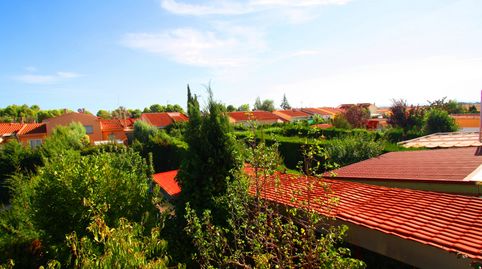 “¡Descubre tu nueva casa en un entorno residencial con calidad de vida, tranquilo, seguro y en plena naturaleza”!