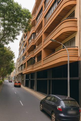 Local comercial en Venta en Avenida de la Asunción, 6 en Salamanca - Uruguay