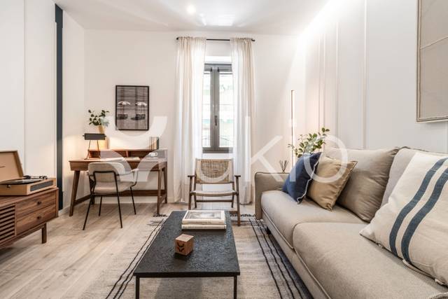 Apartamento en Alquiler en Calle del Cardenal Cisneros en Trafalgar