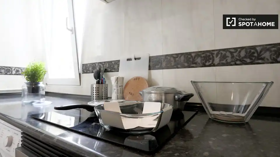 Cocina de Piso de alquiler en Madrid con Aire acondicionado, Calefacción y Amueblado