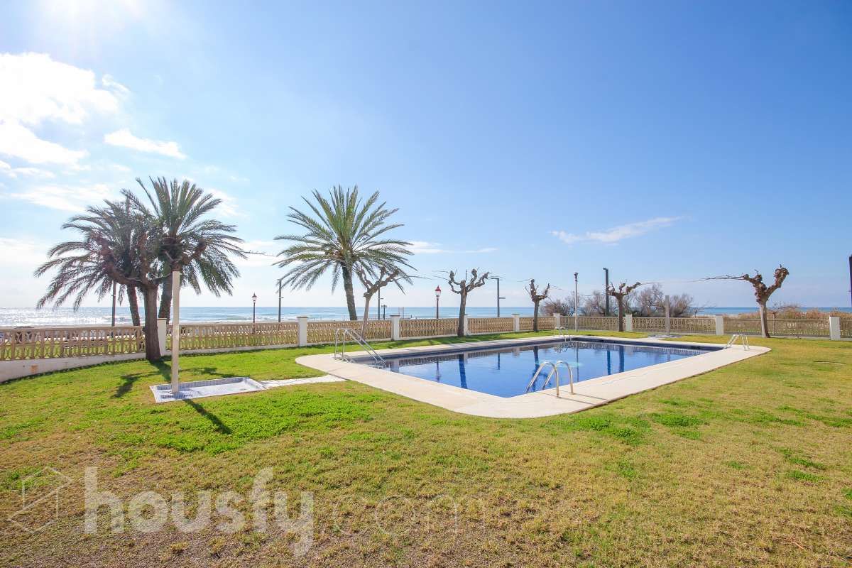 Flat for sale in Carrer Xaloc, Marítim