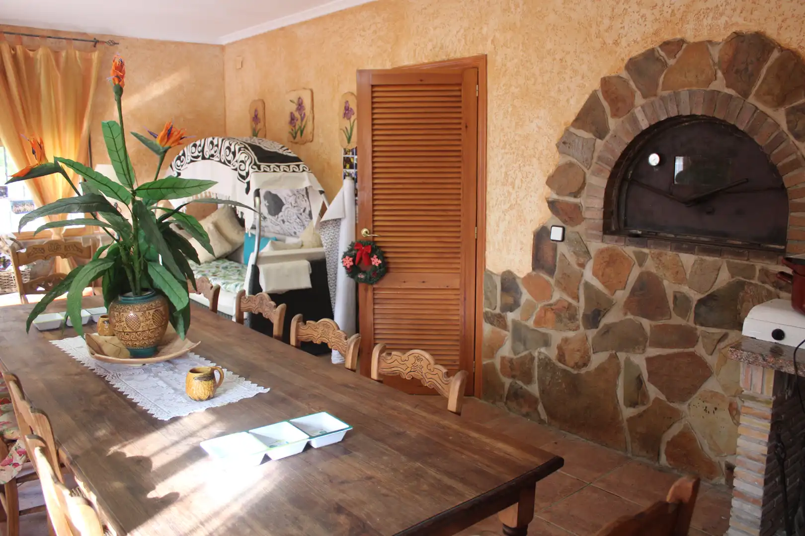 Haus oder Chalet zum Verkauf in Sax mit Privatgarten, Schwimmbad und Möbliert
