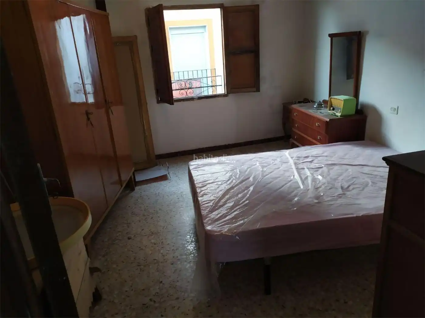 Adossat en venda a Calle Escultor Higueras 60