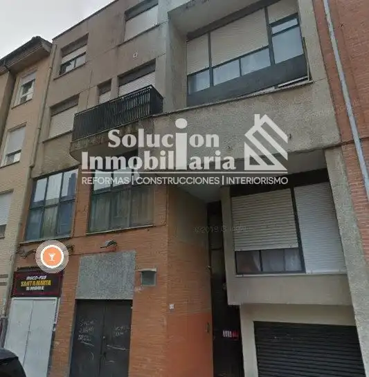 Vista exterior de Edificio en venta en Santa Marta de Tormes