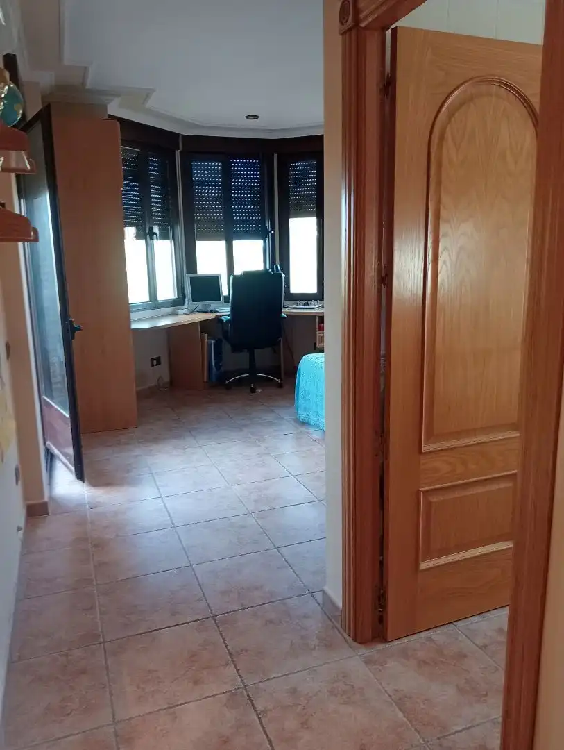 Casa o xalet en venda en Linares amb Aire condicionat, Calefacció i Jardí privat