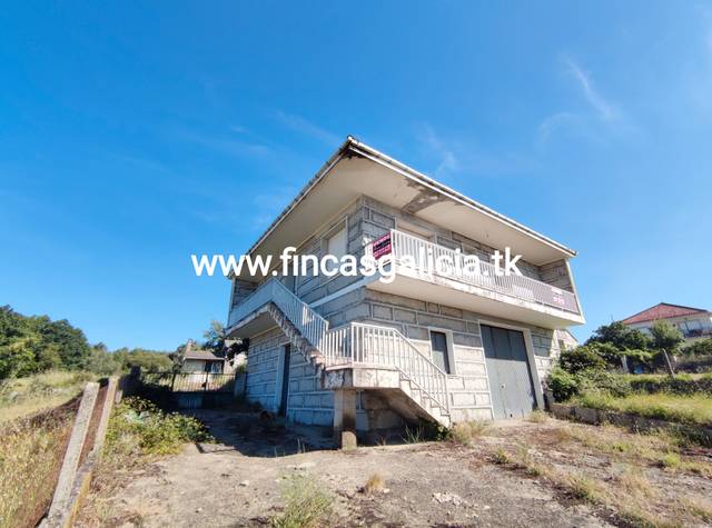 Casa-chalet en Venta en Cualedro