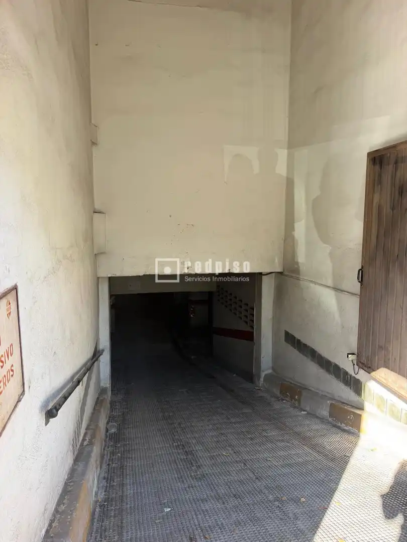Garage zur Miete in Blasco Ibáñez, Ciutat Jardí