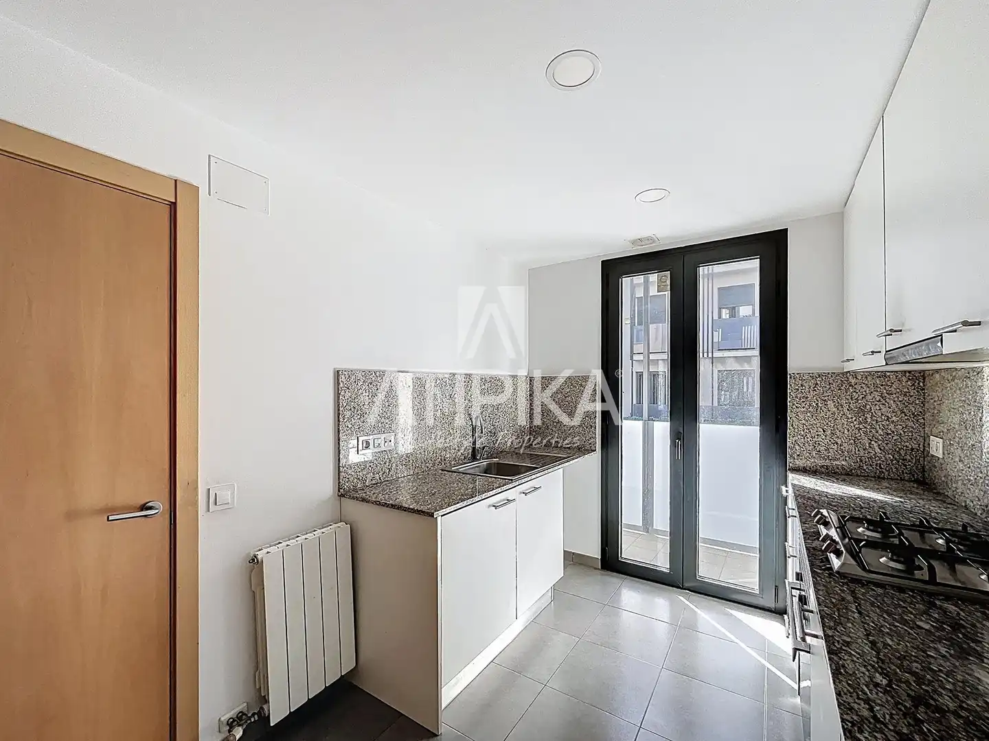 Bedroom of Flat for sale in L'Hospitalet de Llobregat  with Heating, Parquet flooring and Terrace