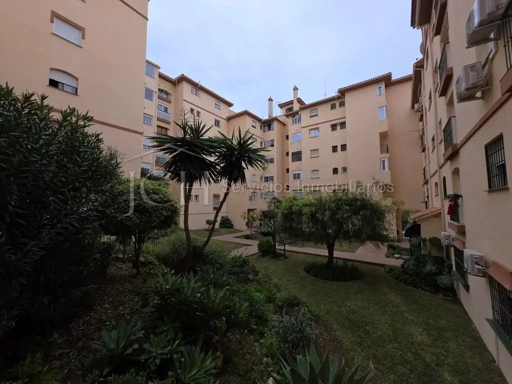 Vista exterior de Pis en venda en Mijas amb Moblat i Forn