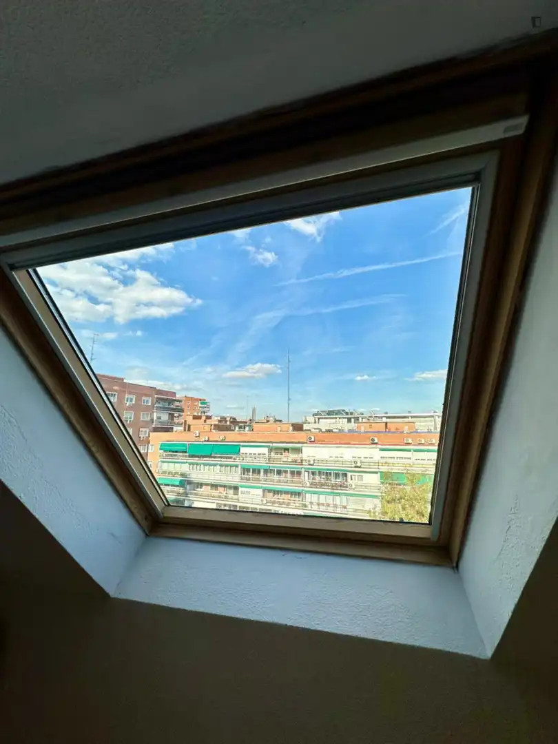 Vista exterior de Apartament de lloguer en Madrid amb Calefacció, Moblat i Forn