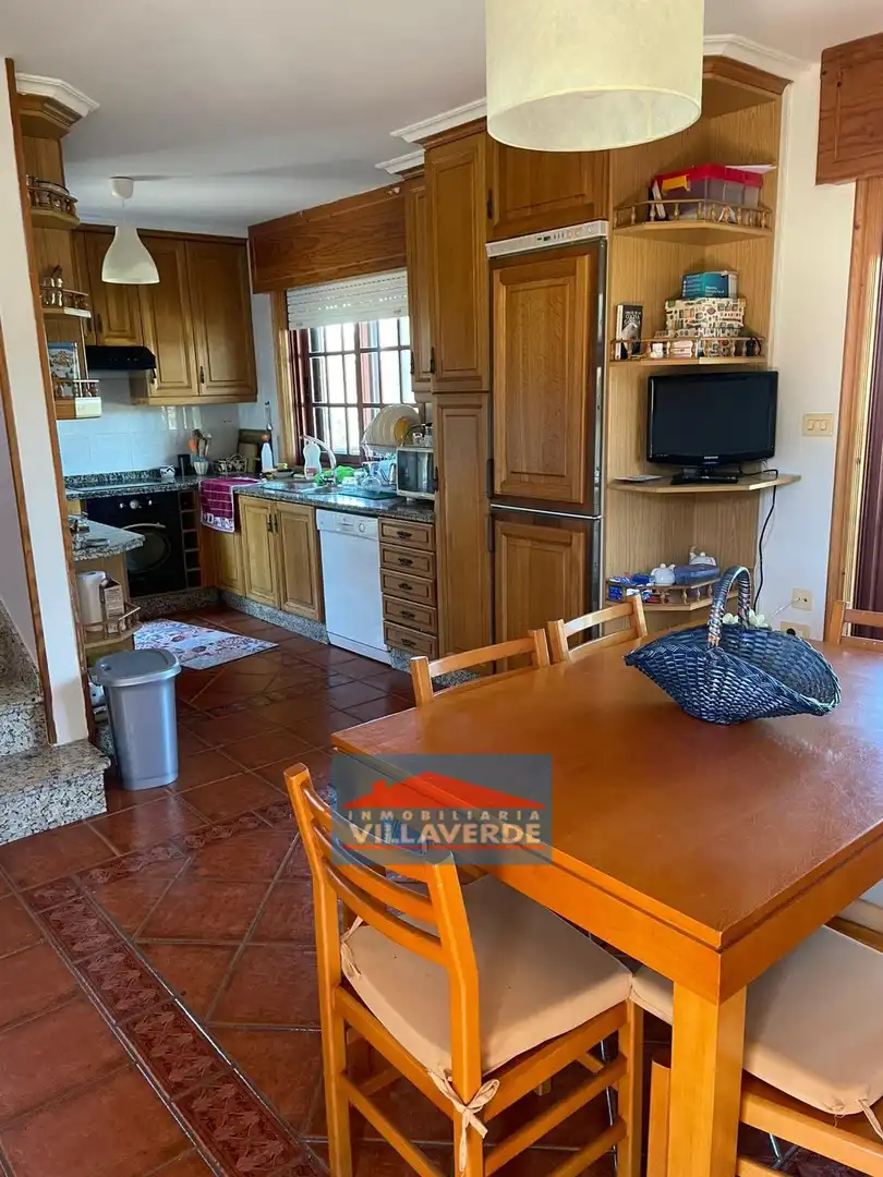 Cocina de Casa o chalet en venta en Cangas  con Aire acondicionado, Terraza y Trastero
