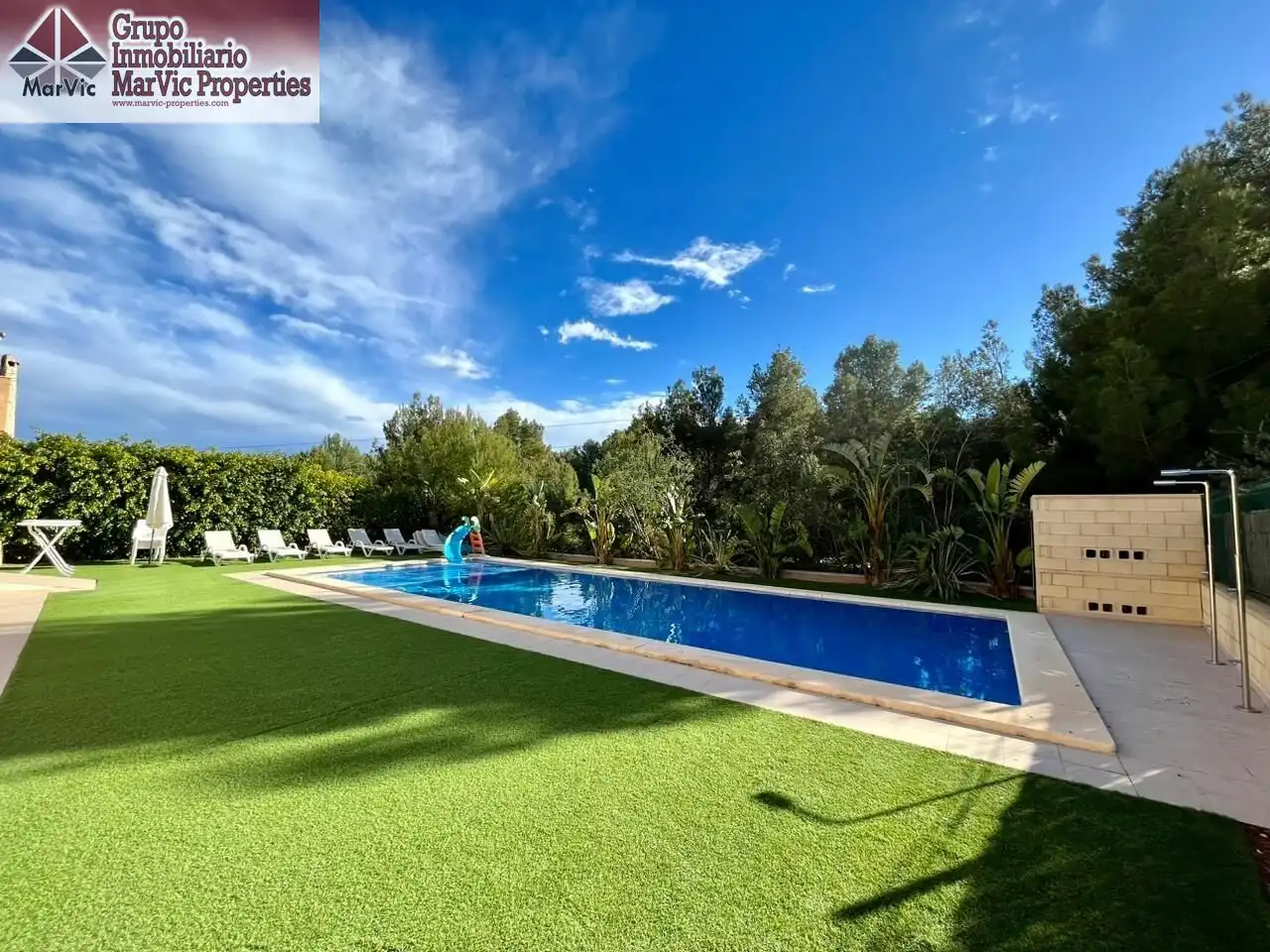 Piscina de Casa o chalet en venta en La Nucia con Aire acondicionado, Jardín privado y Terraza