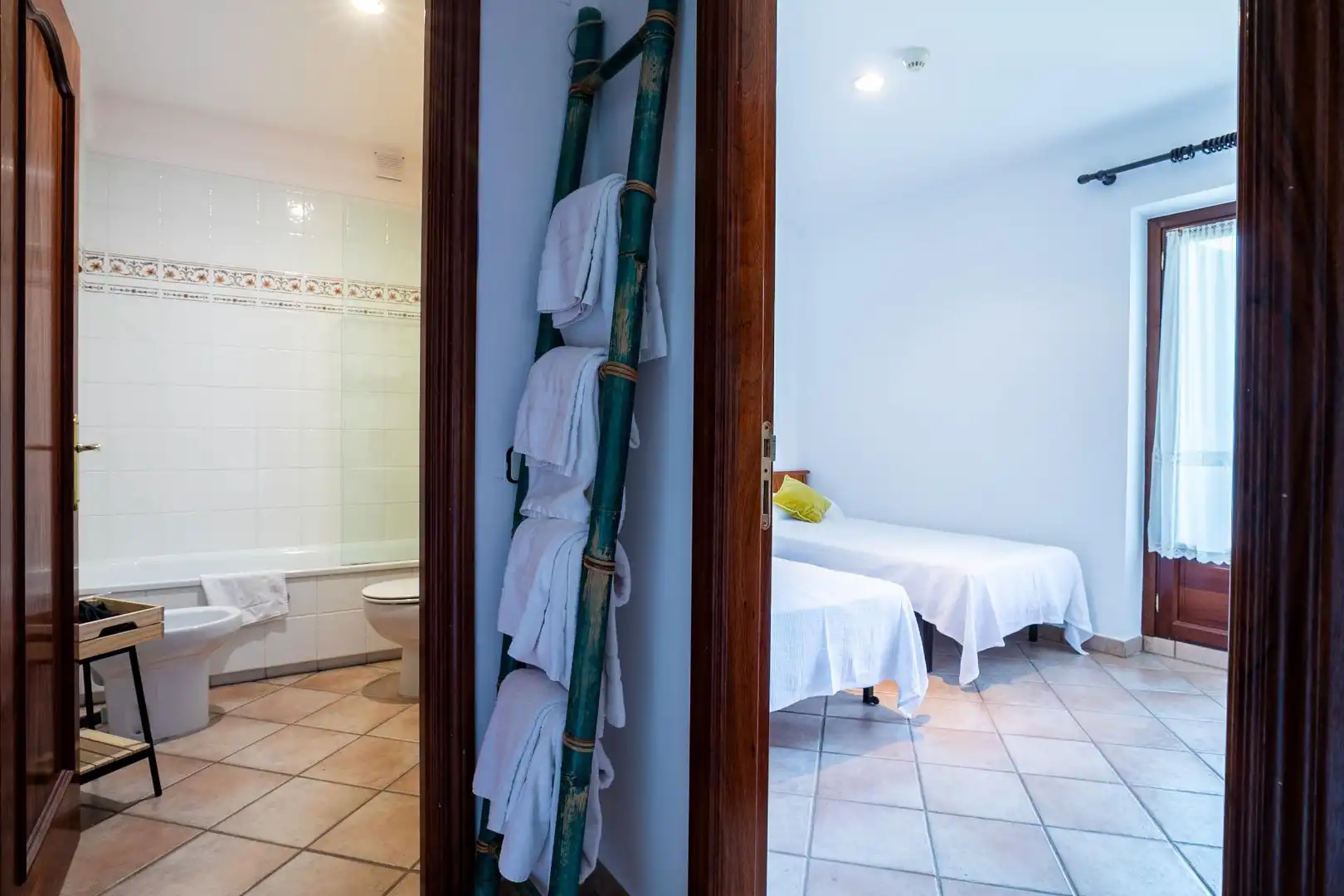 Bany de Casa o xalet en venda en Boltaña amb Calefacció, Terrassa i Moblat