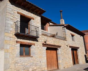 Vista exterior de Casa o xalet en venda en Catí amb Terrassa