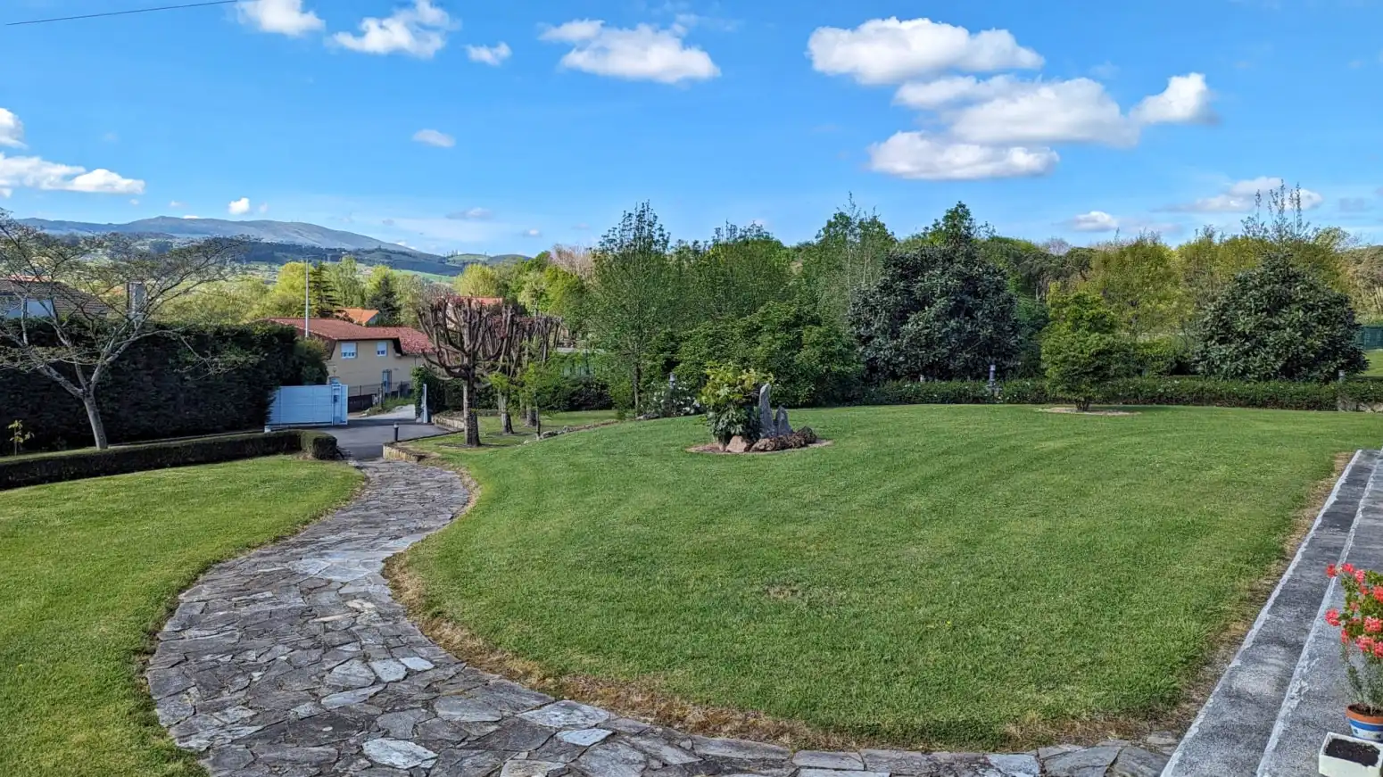 Jardín de Casa o chalet en venta en Reocín con Calefacción, Jardín privado y Terraza