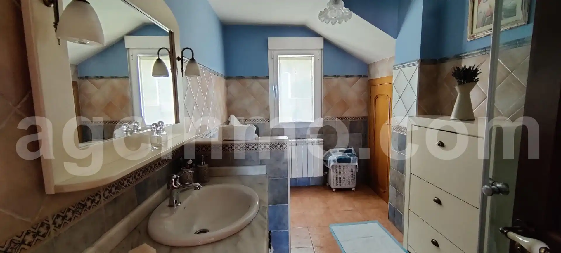 Bathroom of Houses for sale in Portillo  with Heating, Private garden and Terrace