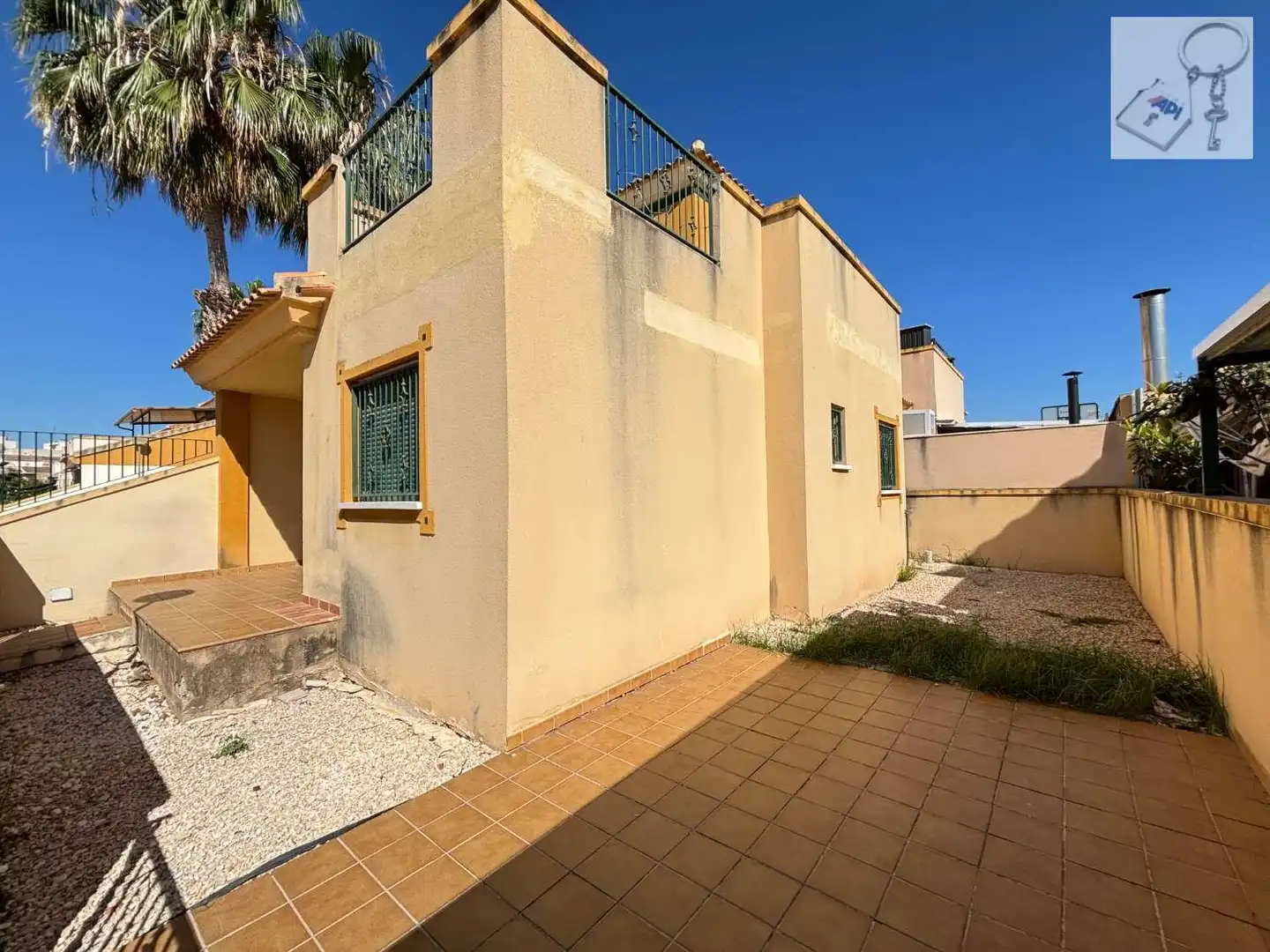 Vista exterior de Casa o chalet en venta en Almoradí con Terraza y Piscina