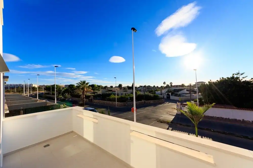 Reihenhaus mit Terrasse zum Verkauf in Pilar de la Horadada ciudad, imagen 95