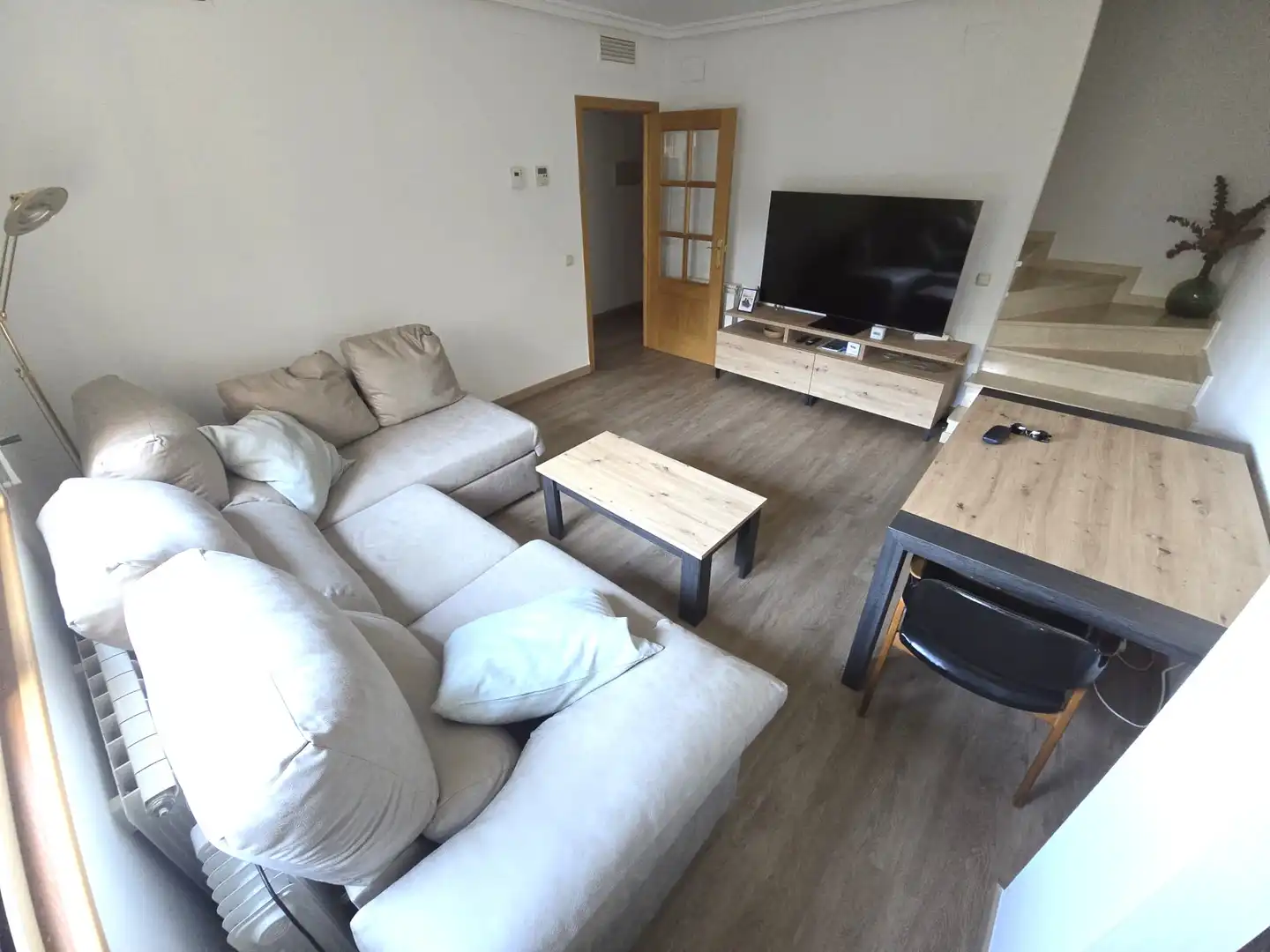 Wohnzimmer von Wohnungen zur Miete in Cáceres mit Klimaanlage, Heizung und Terrasse