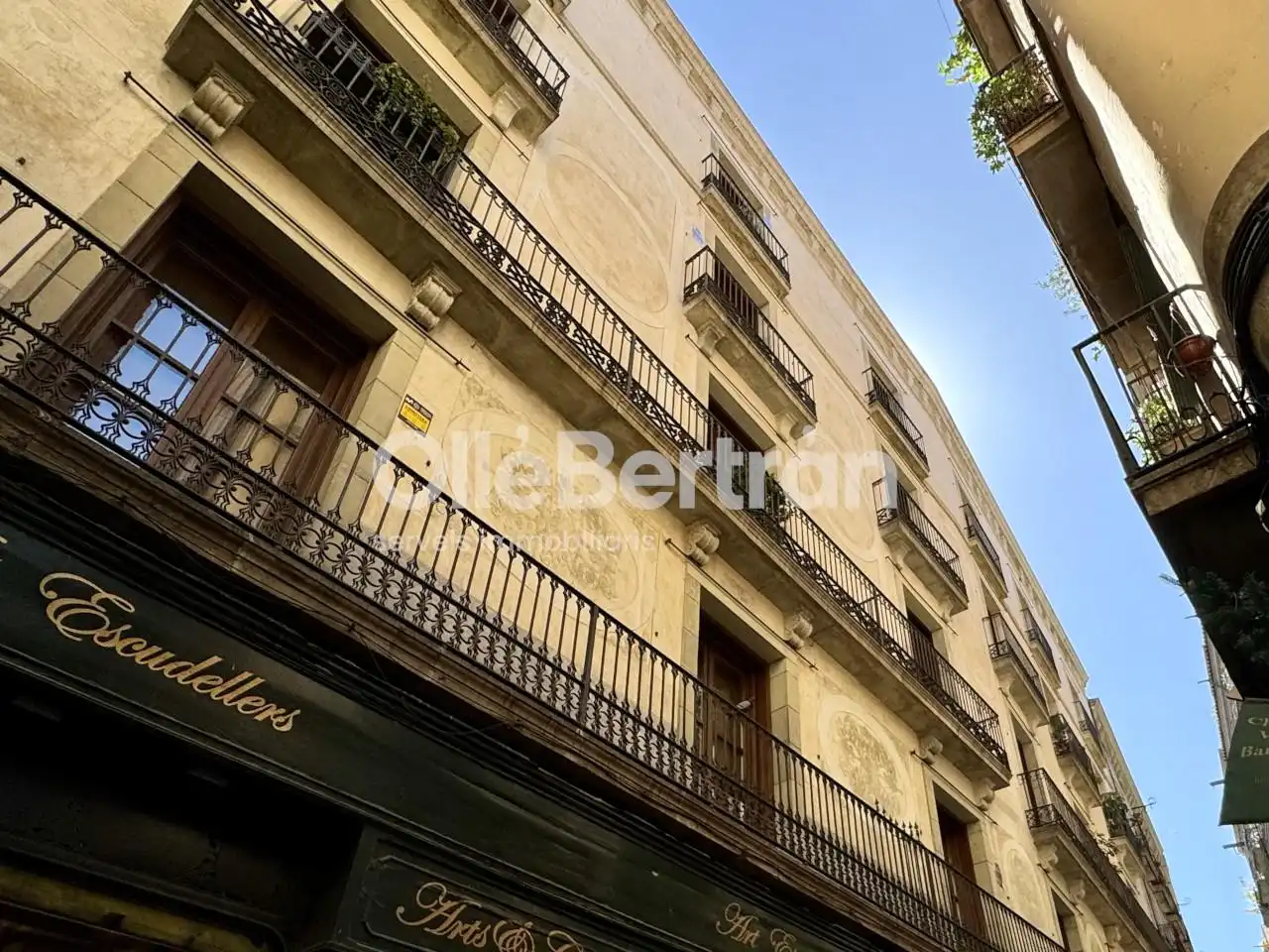 Piso en venta en dels Banys Nous, Barri Gòtic