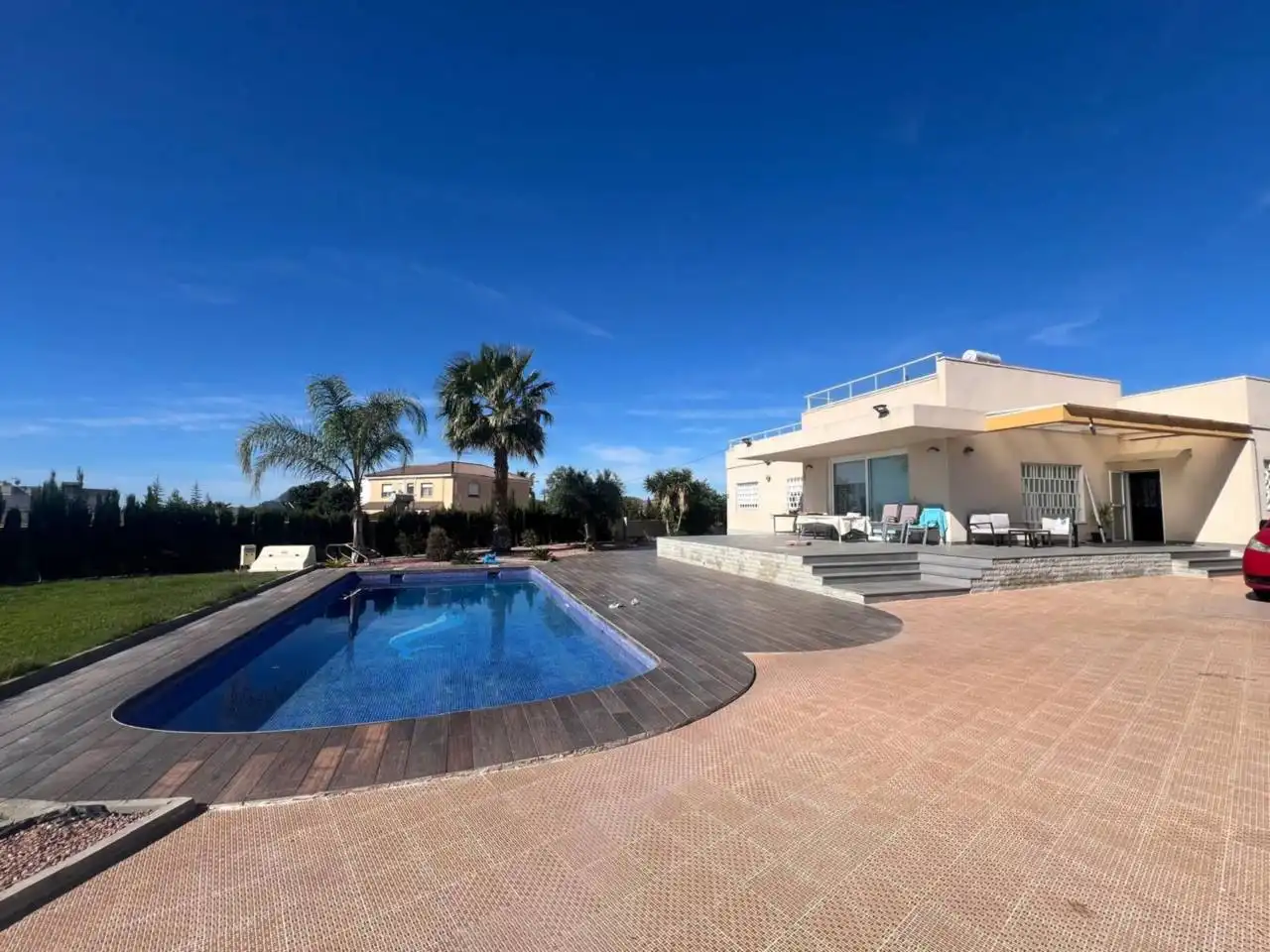 Piscina de Casa o xalet en venda en Alicante / Alacant amb Aire condicionat, Calefacció i Jardí privat
