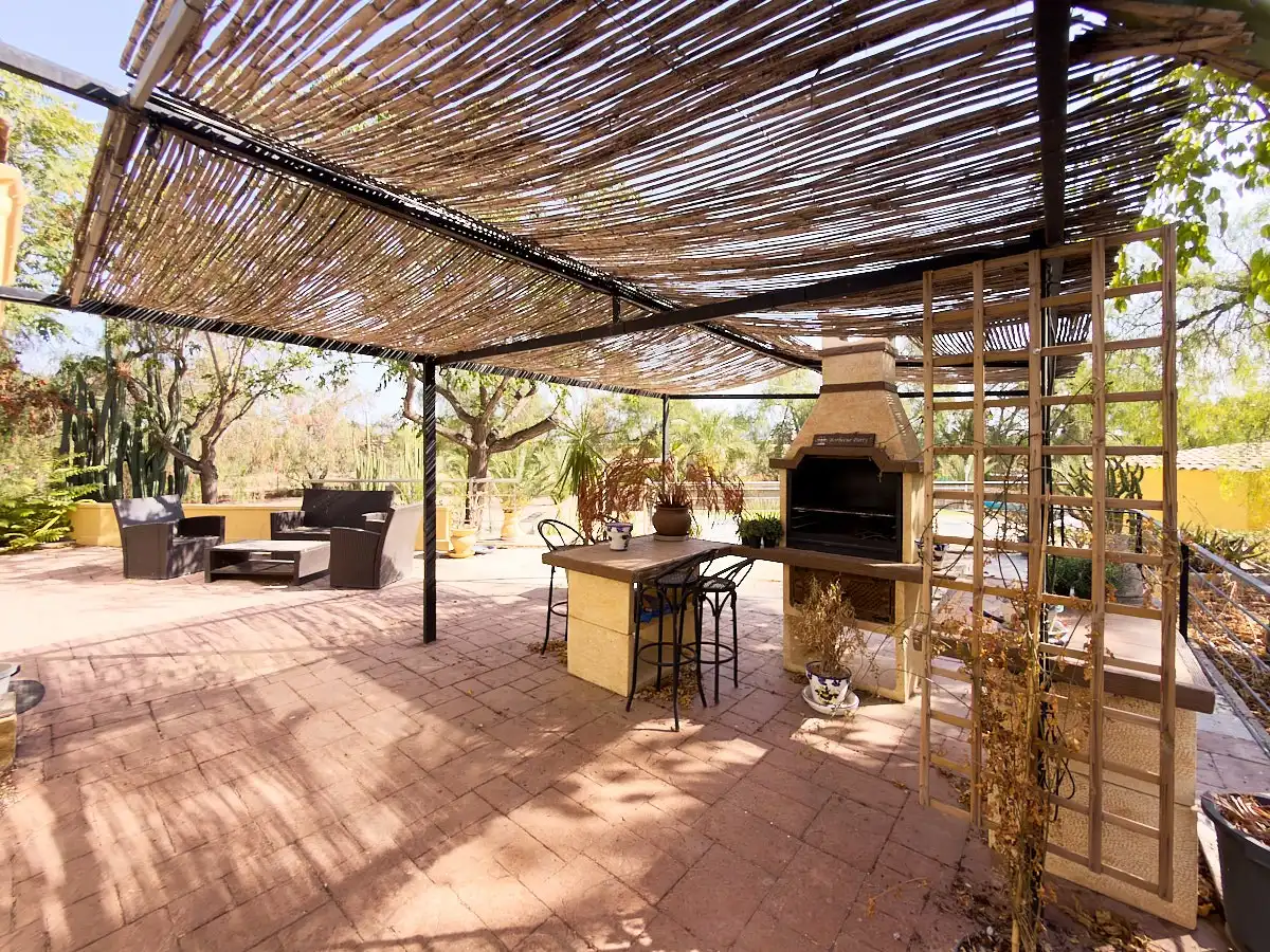 Terrasse von Country house zum Verkauf in Aspe mit Klimaanlage, Heizung und Privatgarten