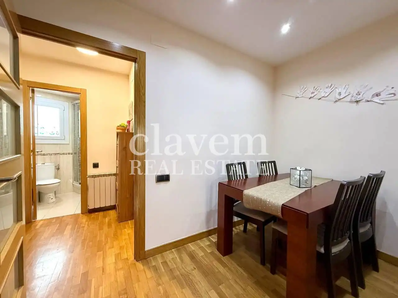 Habitación de Piso en venta en Barcelona con Aire acondicionado y Terraza