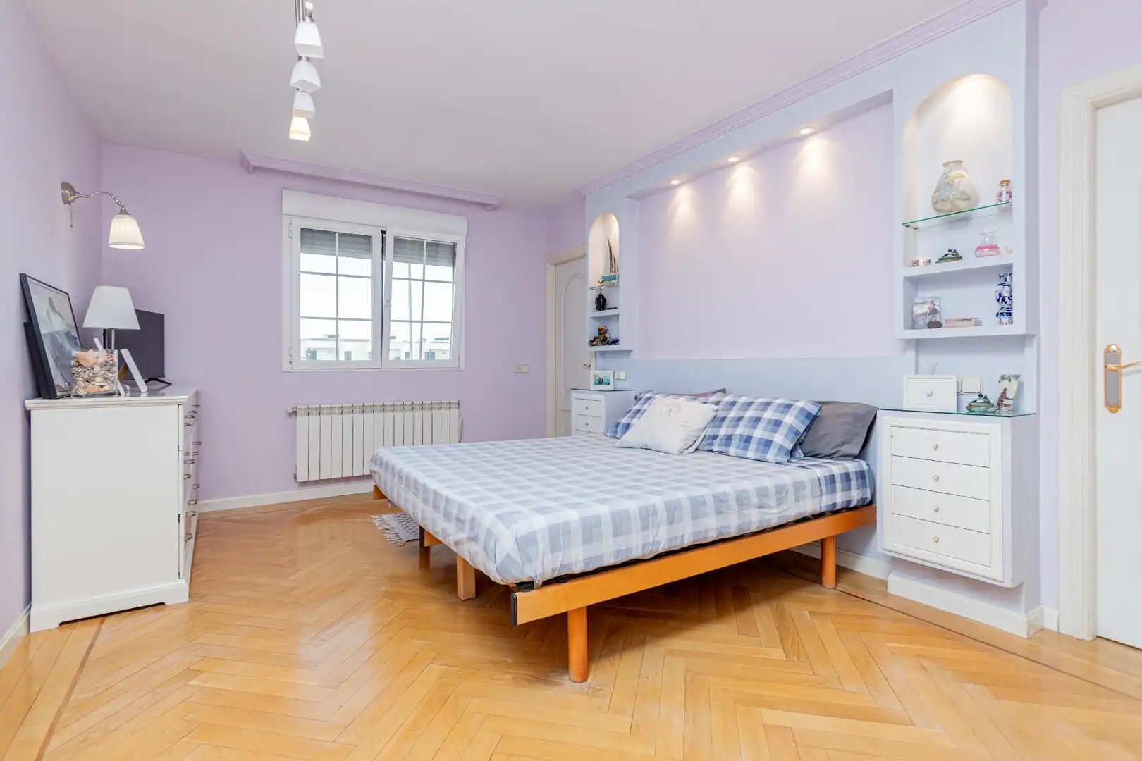 Habitación de Casa o chalet en venta en Madrid con Aire acondicionado, Calefacción y Jardín privado