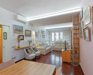 Living room of Apartment for sale in  Barcelona Capital  with Air Conditioner, Heating and Parquet flooring