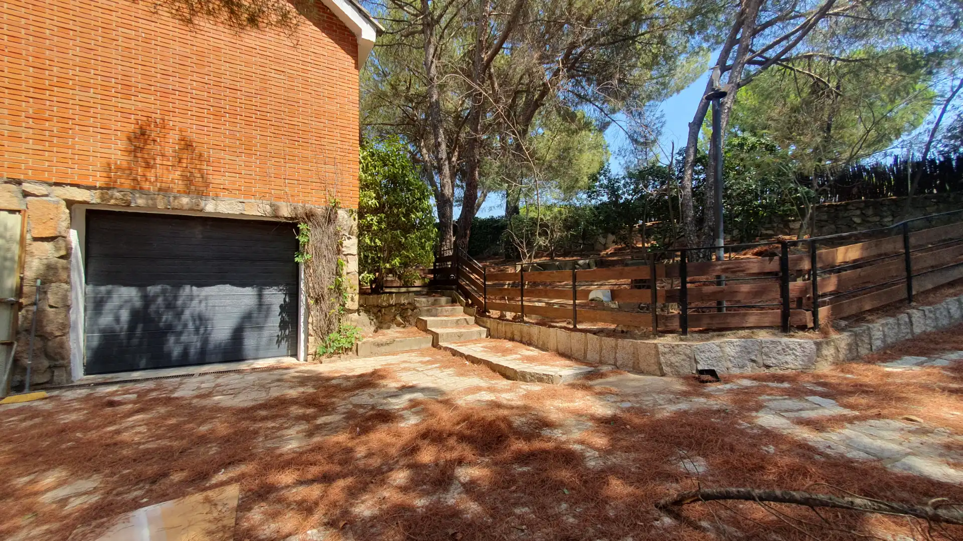 Terrassa de Casa o xalet de lloguer en Valdemorillo amb Calefacció, Jardí privat i Terrassa