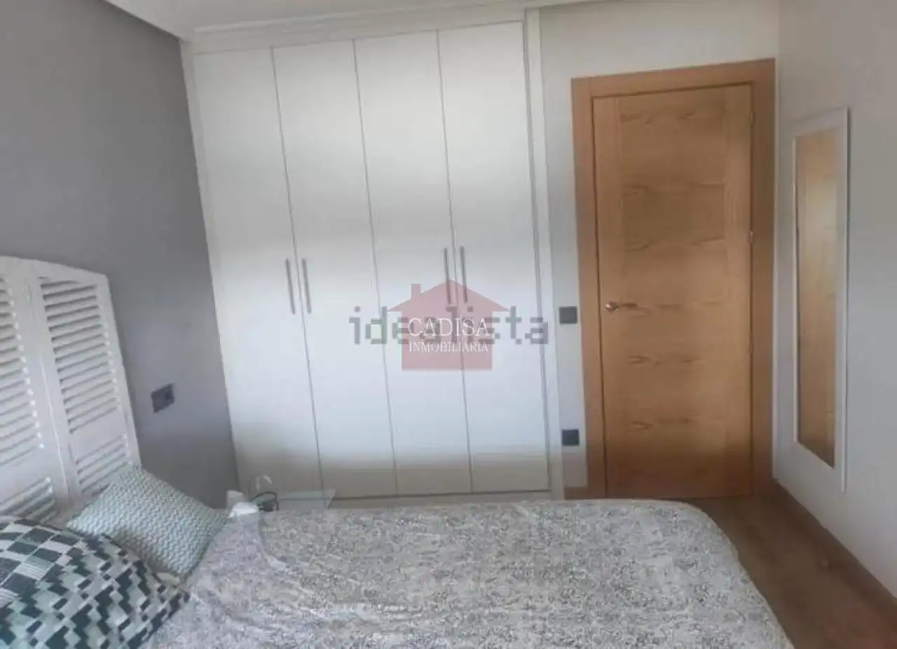 Habitación de Piso de alquiler en Salamanca con Calefacción, Amueblado y Balcón