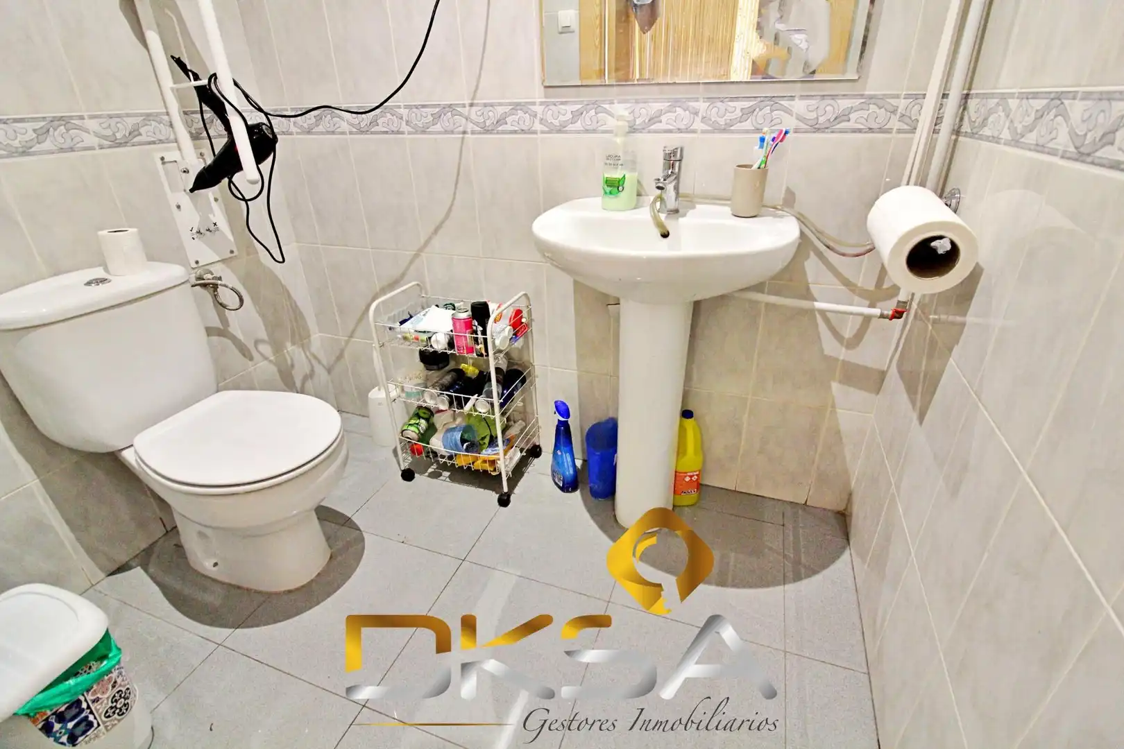 Badezimmer von Geschaftsraum zur Miete in Vila-real mit Klimaanlage und Möbliert