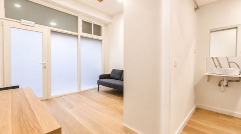 DISEÑO Y FUNCIONALIDAD · UN ESPACIO COMPLETAMENTE RENOVADO EN VILADECANS, imagen 5