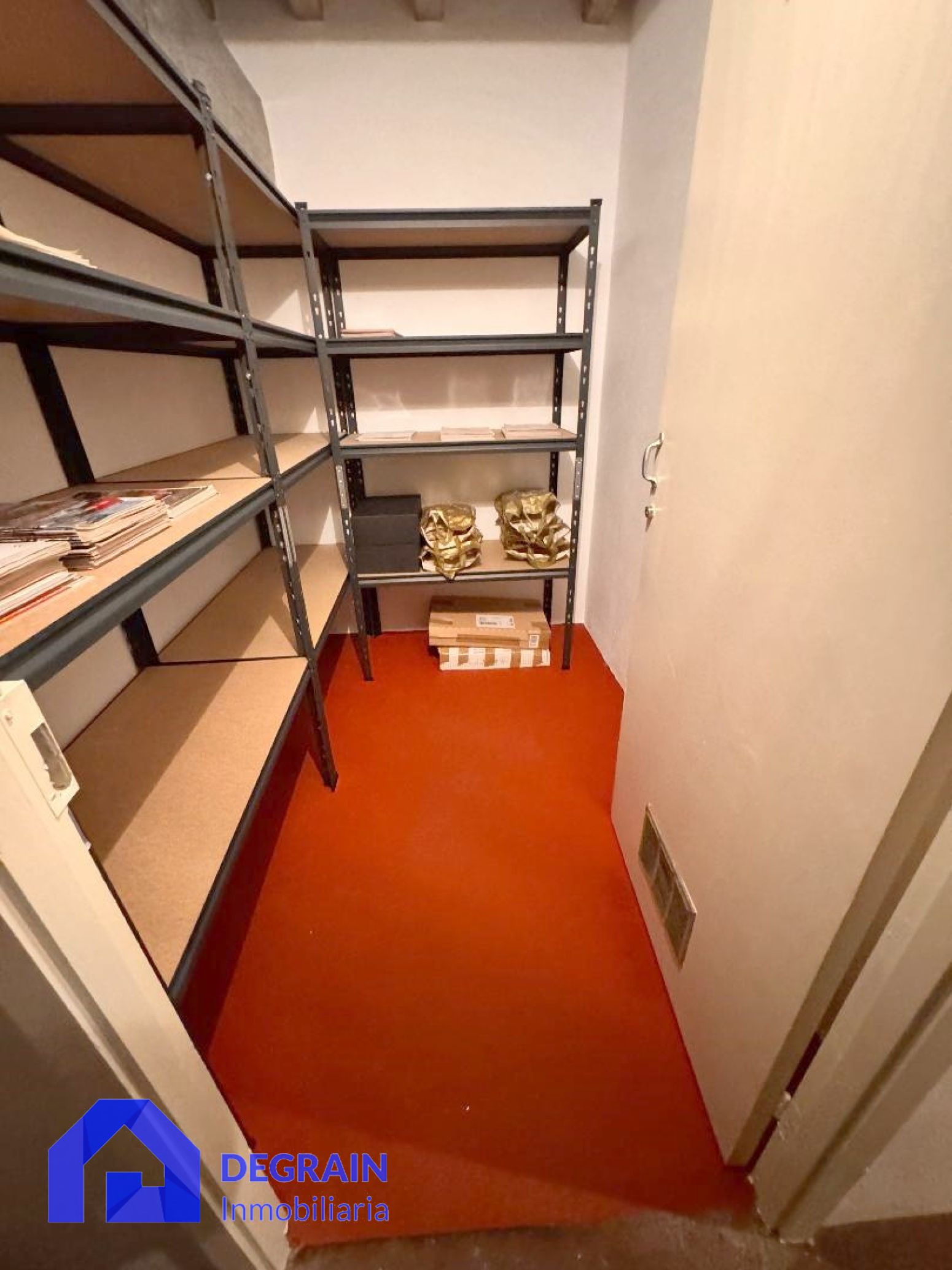 Garage for sale in Oviedo 