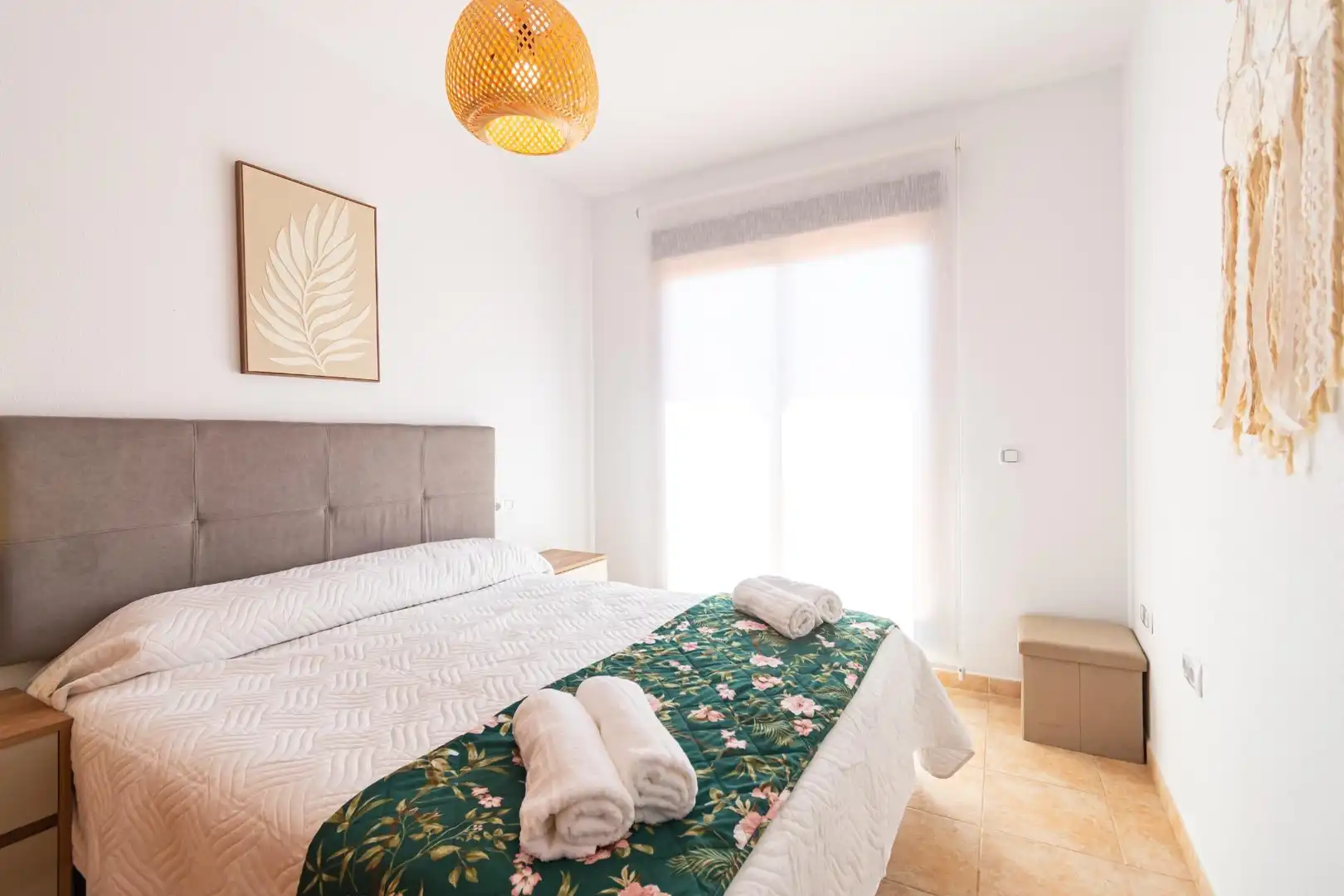 Dormitori de Apartament en venda en Águilas amb Aire condicionat, Terrassa i Moblat