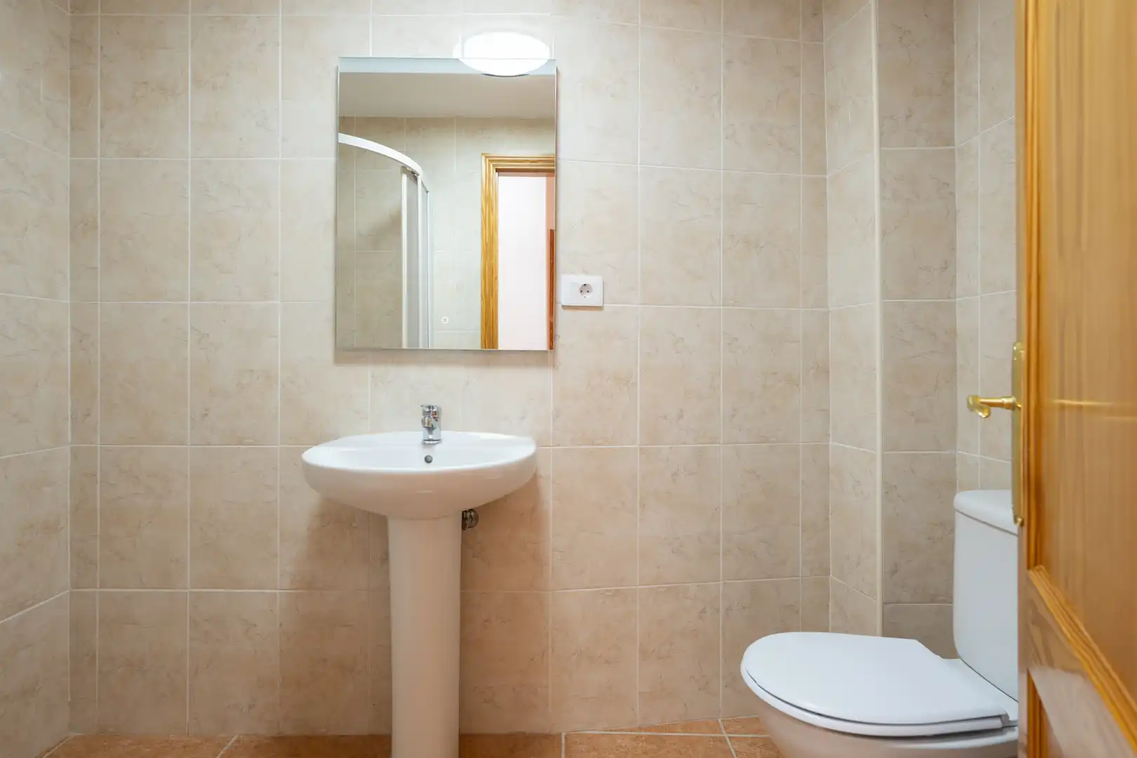 Bathroom of Flat for sale in Teror  with Storage room and Balcony