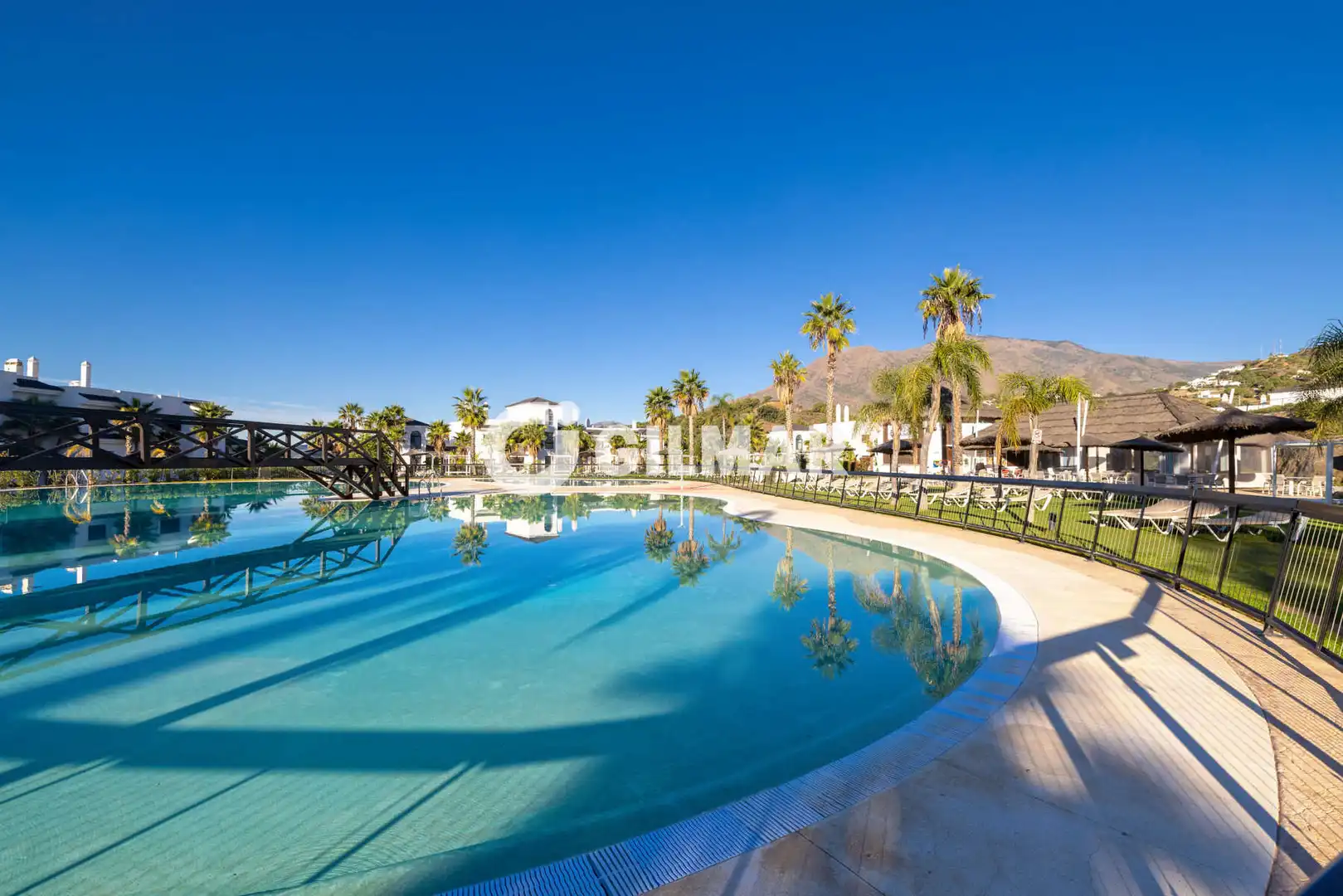 Attico con piscina in vendita a Altos de Estepona