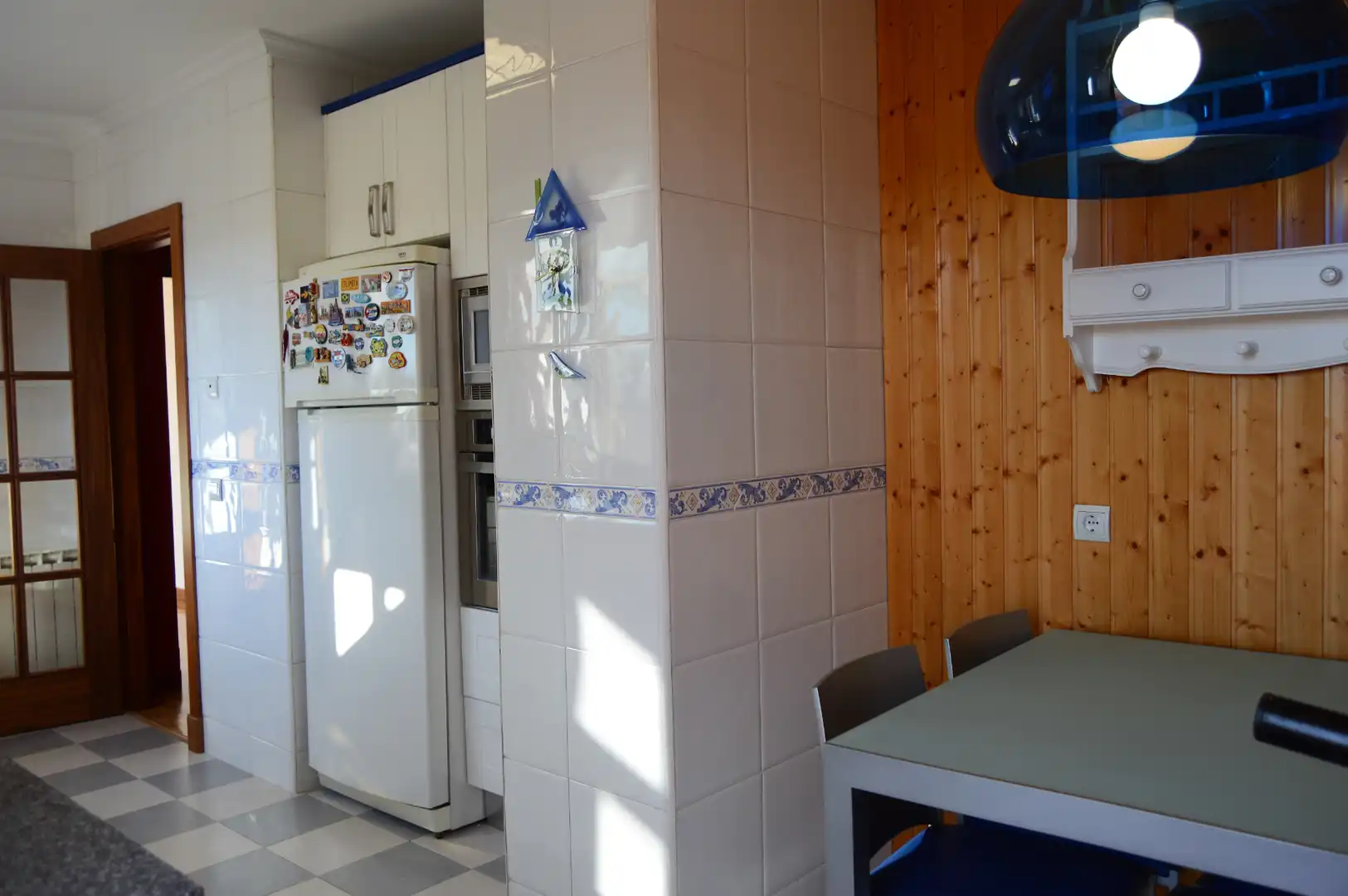 Kitchen of Attic for rent in Madrid  with Air Conditioner, Heating and Parquet flooring